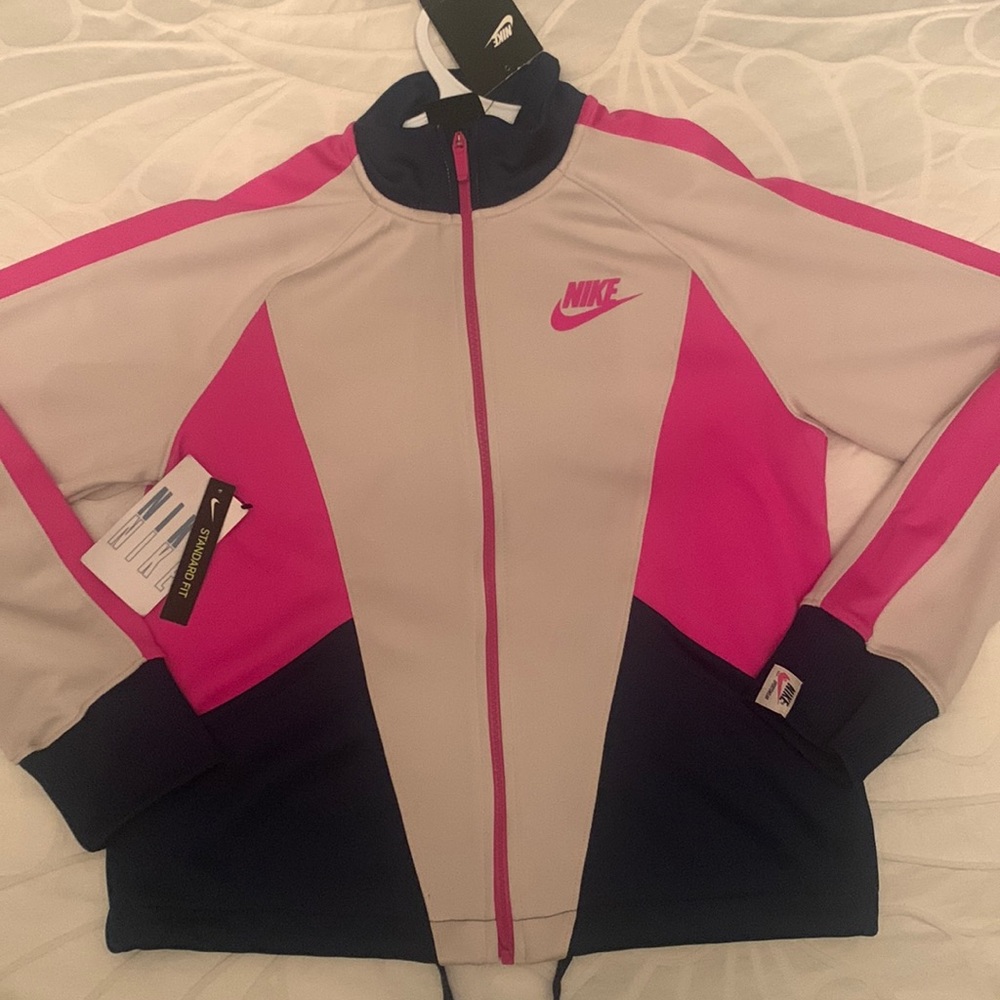 🆕 NIKE Jacket
